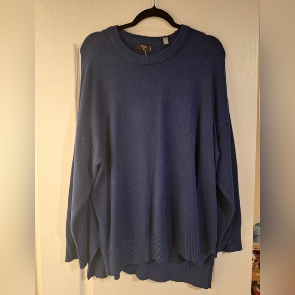 Tahari Sweaters - NWT Womens Sweater Tahari 3X Viscose Blend